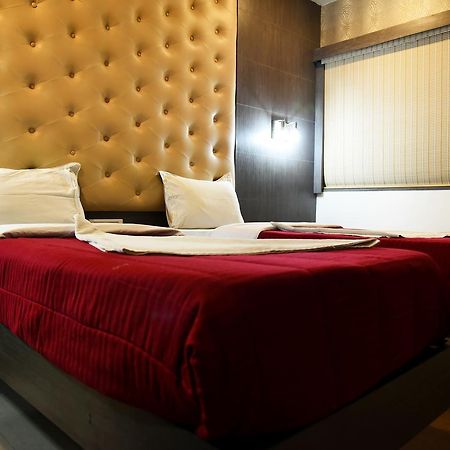 Hotel Grand Choice à Bangalore Extérieur photo