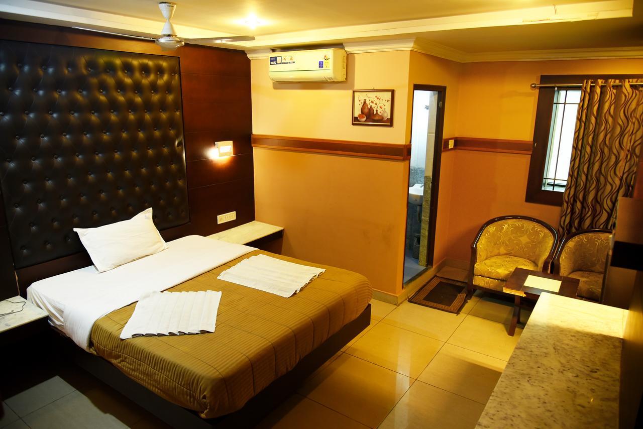 Hotel Grand Choice à Bangalore Extérieur photo