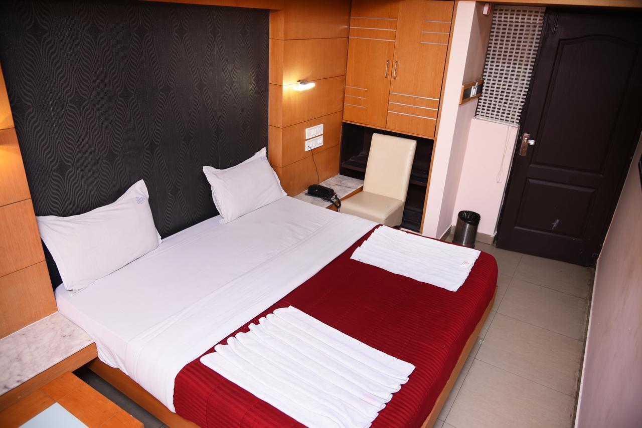 Hotel Grand Choice à Bangalore Extérieur photo