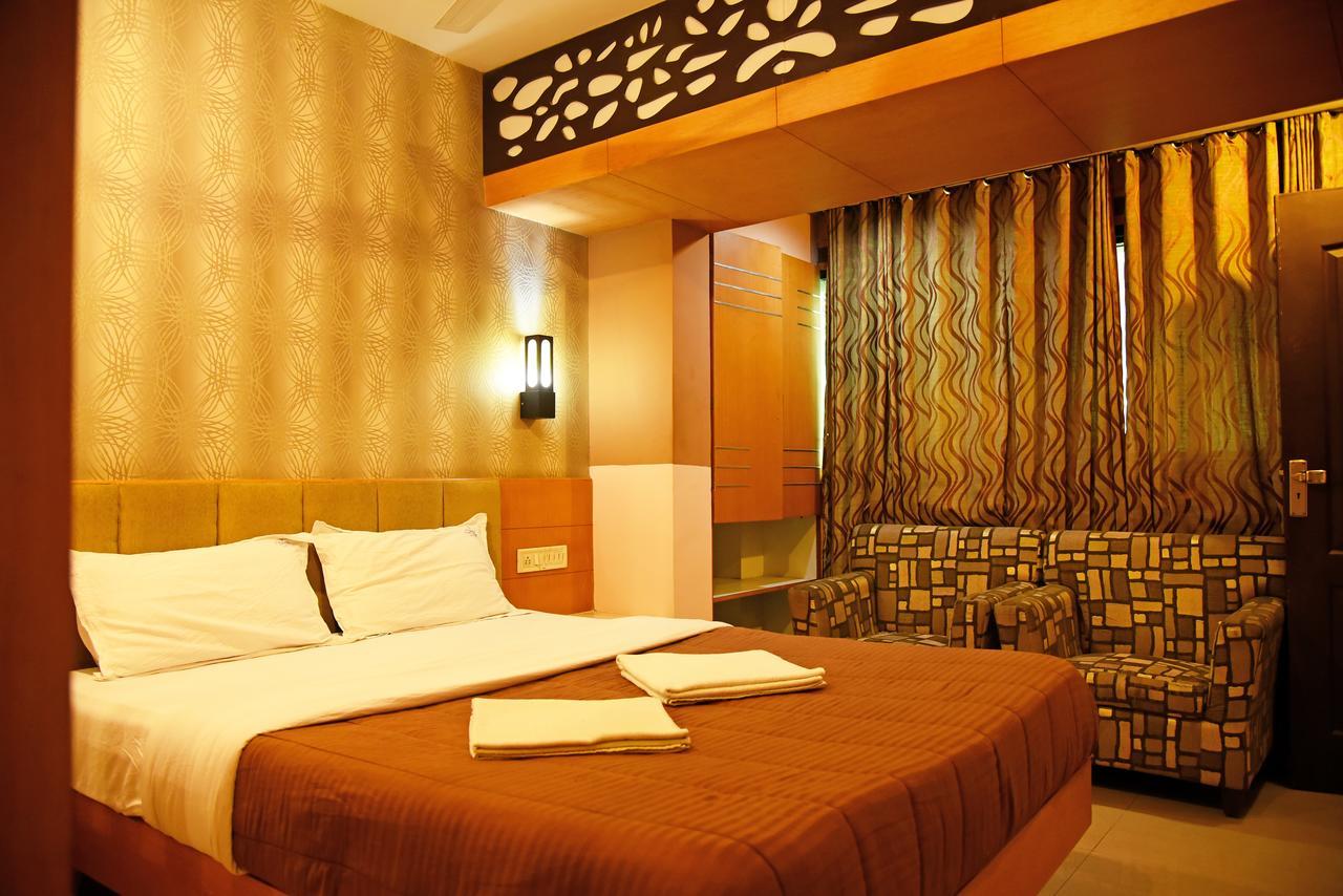 Hotel Grand Choice à Bangalore Extérieur photo